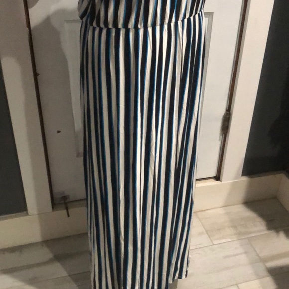 Michel Studio Collection Maxi Dress - Picture 6 of 13